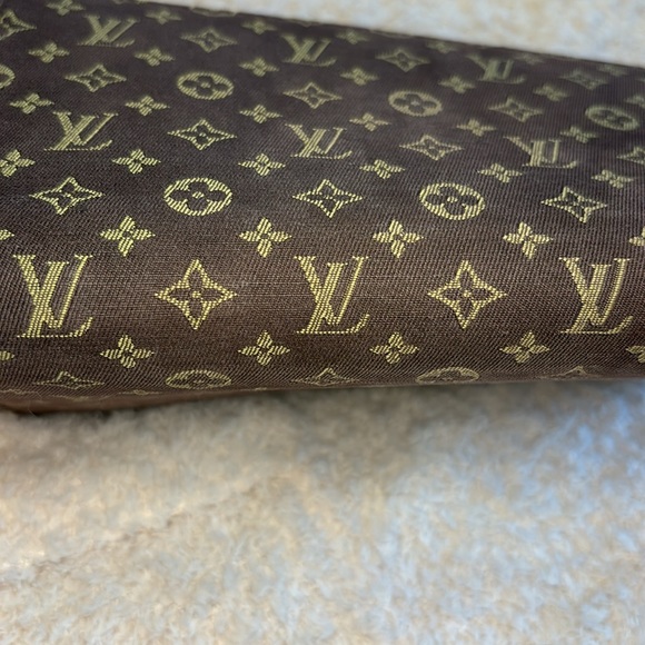 SALE🛍️ Louis Vuitton Mini Lin Denim Zippy Wallet - Picture 13 of 13